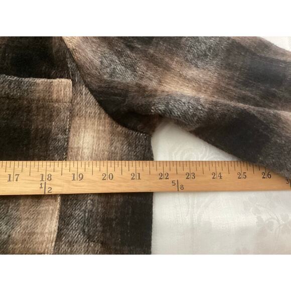 Melloday Plaid Button Front shacket 4 Pockets L brown - Picture 7 of 9